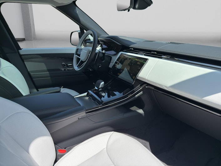 Vehicle image LAND ROVER RANGE ROVER SPORT