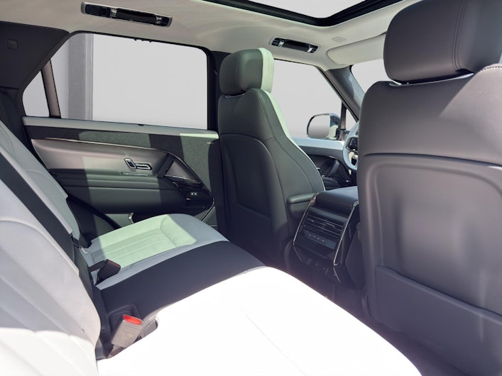 Vehicle image LAND ROVER RANGE ROVER SPORT