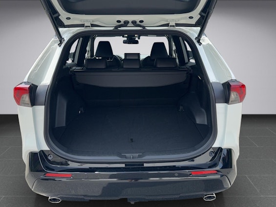 Vehicle image 5 Vehicle image 5