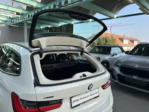 BMW 330e xDrive Touring