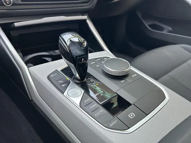 BMW 330e xDrive Touring