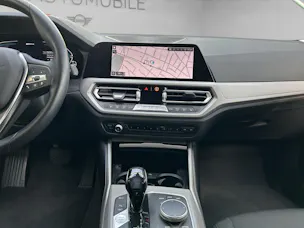 BMW 330e xDrive Touring