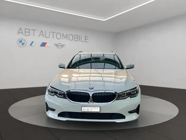 BMW 330e xDrive Touring