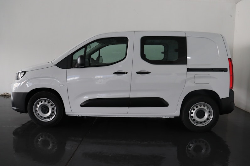 Vehicle image TOYOTA PROACE CITY