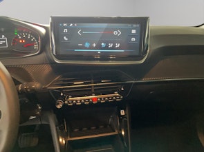 Vehicle image PEUGEOT 208 1.2 Hybrid Allure Premium