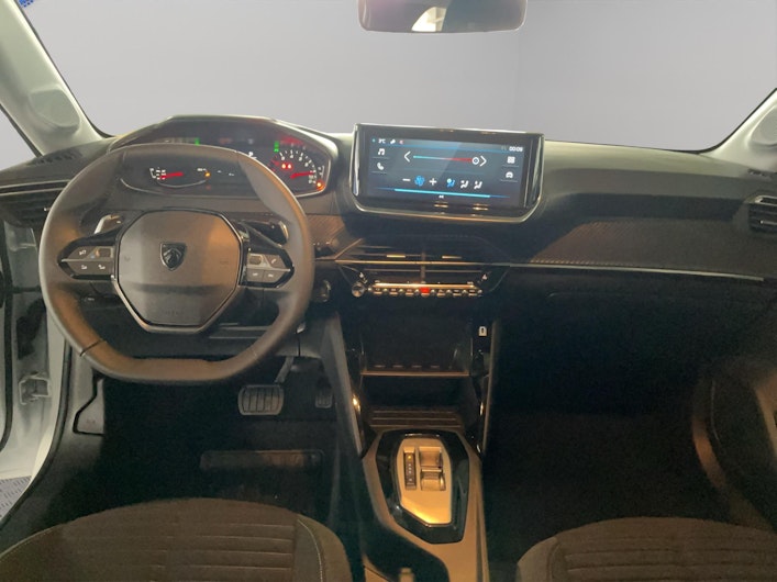 Vehicle image PEUGEOT 208