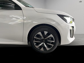 Vehicle image PEUGEOT 208 1.2 Hybrid Allure Premium