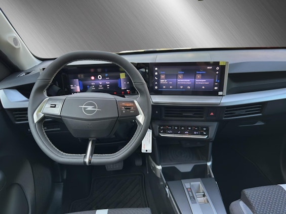 Vehicle image 9 Vehicle image 9