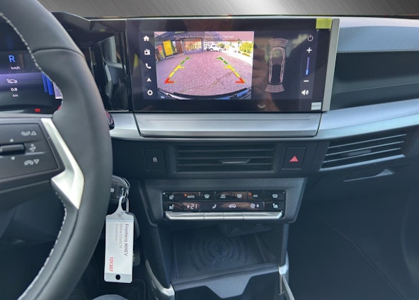 Vehicle image 11 Vehicle image 11