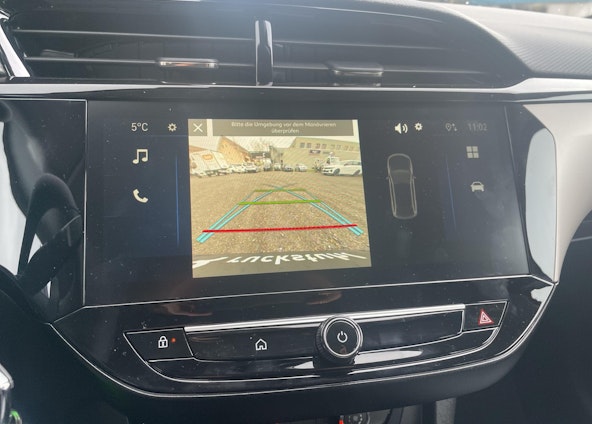 Vehicle image 9 Vehicle image 9