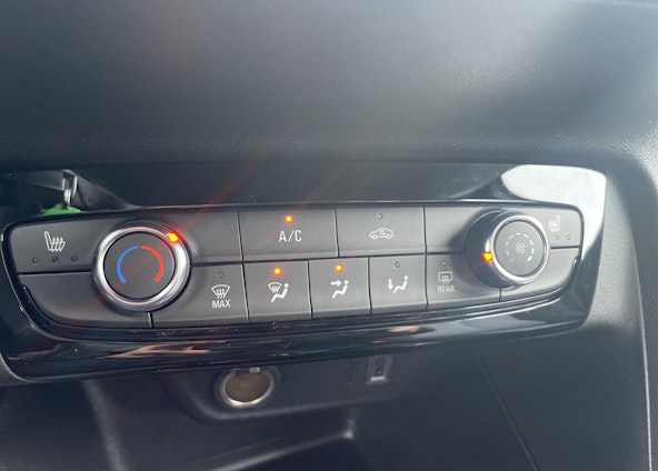 Vehicle image 10 Vehicle image 10