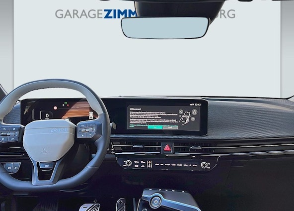 Vehicle image 18 Vehicle image 18