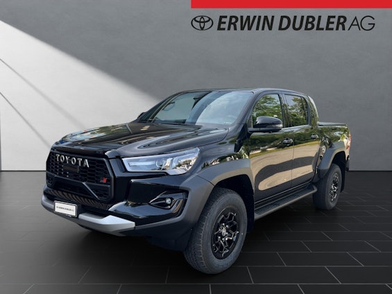 First vehicle image