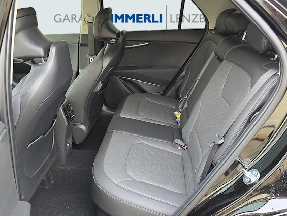 Vehicle image 9 Vehicle image 9