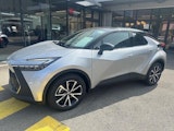 First vehicle image