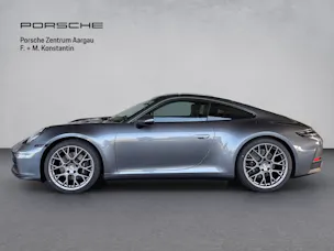 PORSCHE 911 Carrera