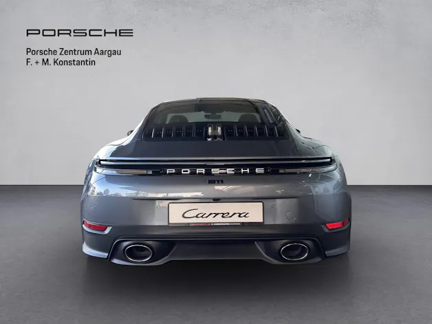 PORSCHE 911 Carrera