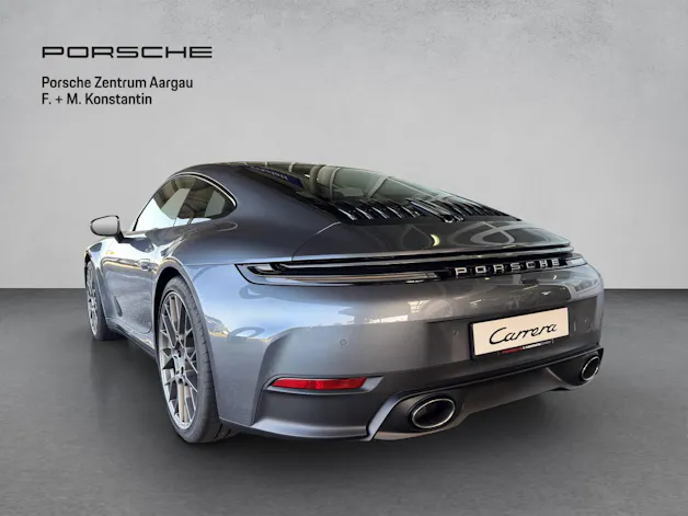 PORSCHE 911 Carrera