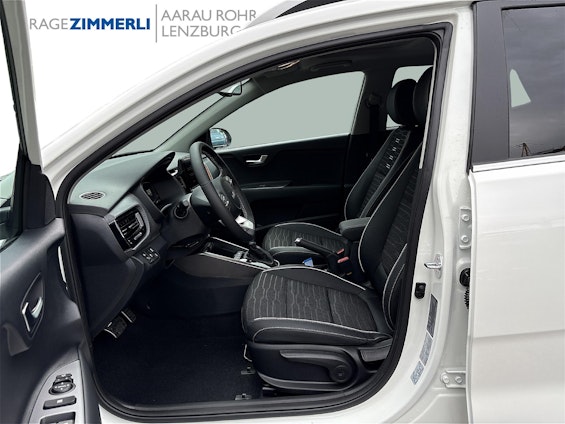 Vehicle image 4 Vehicle image 4