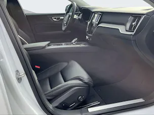 Volvo V60 2.0 B4 Ultimate Dark