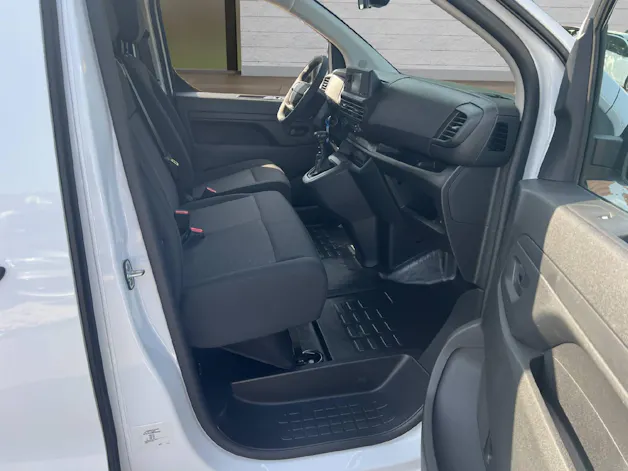 Citroën Jumpy Kaw. M Sonderserie First 1.5 Blue HDi 120 S/S 6G