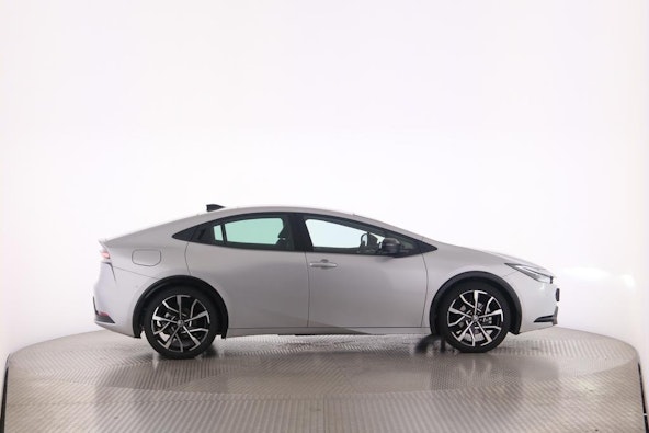 Vehicle image 17 Vehicle image 17