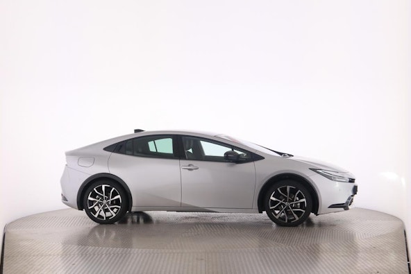 Vehicle image 18 Vehicle image 18