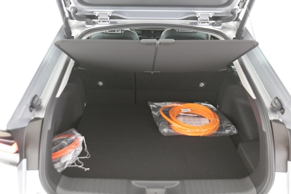 Vehicle image 4 Vehicle image 4