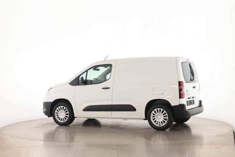 Vehicle image TOYOTA PROACE CITY