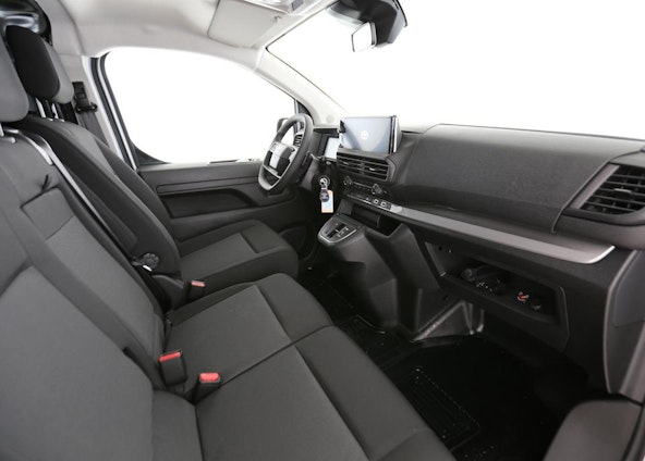 Vehicle image 6 Vehicle image 6