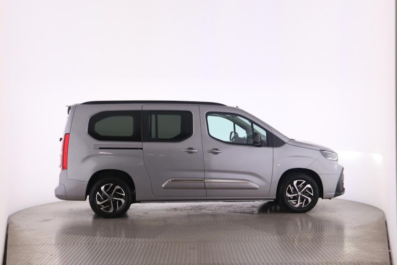 Vehicle image TOYOTA PROACE