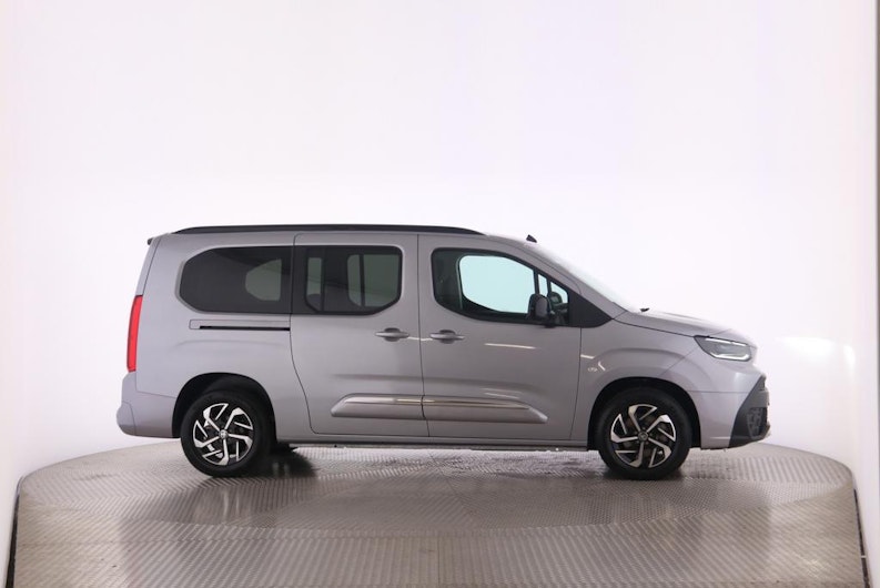 Vehicle image TOYOTA PROACE