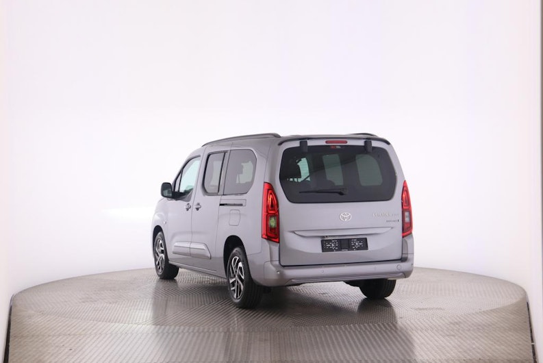 Vehicle image TOYOTA PROACE