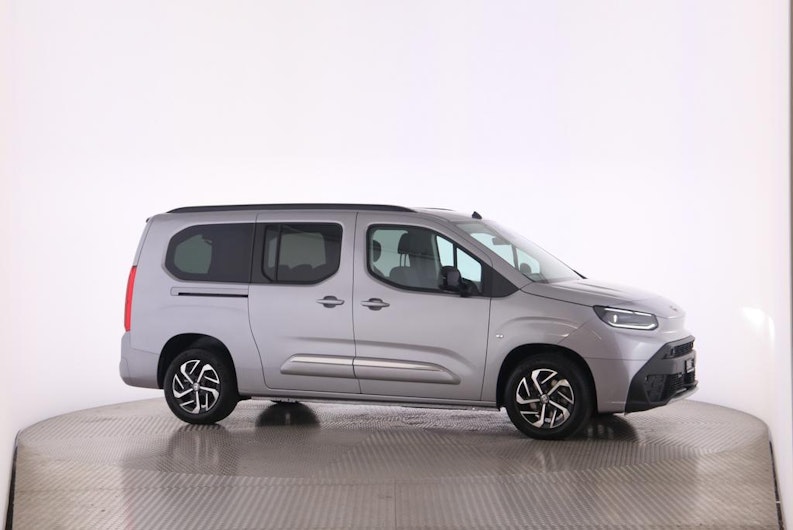 Vehicle image TOYOTA PROACE