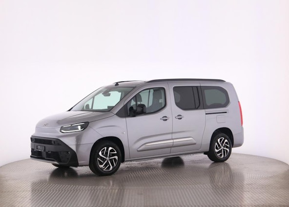 Vehicle image 28 Vehicle image 28