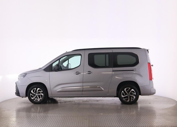 Vehicle image 8 Vehicle image 8