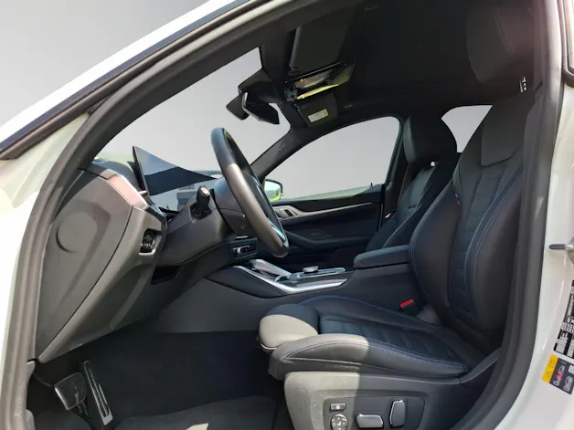 BMW i4 eDrive35