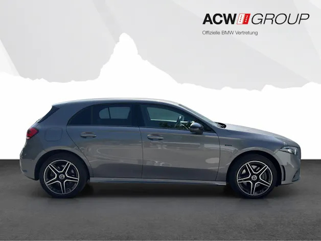 Mercedes-Benz A 250 e AMG Line