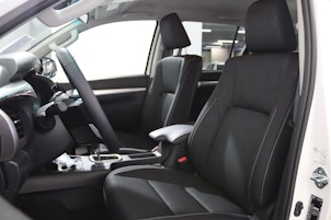 Vehicle image TOYOTA Hilux Double Cab.-Pick-up 2.4 D-4D 150 Style