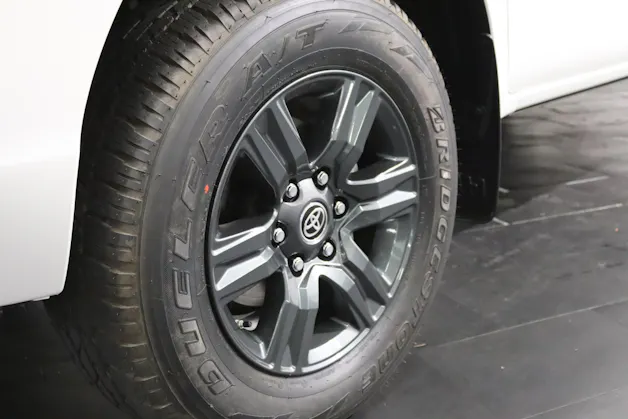 Toyota Hilux Double Cab.-Pick-up 2.4 D-4D 150 Style