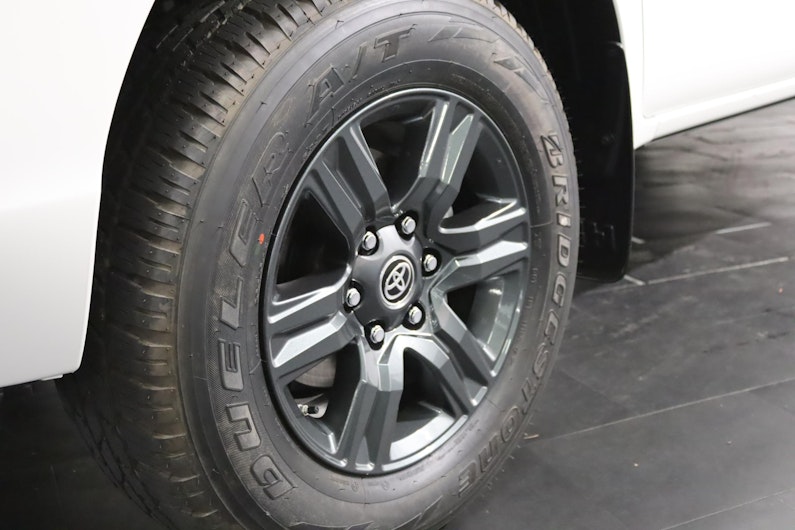 Vehicle image TOYOTA HI-LUX