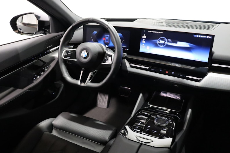 Vehicle image BMW 5 SERIES