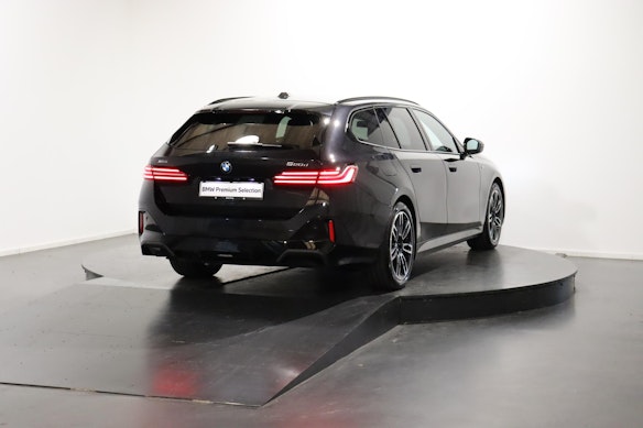 BMW 520d xDrive Touring 3