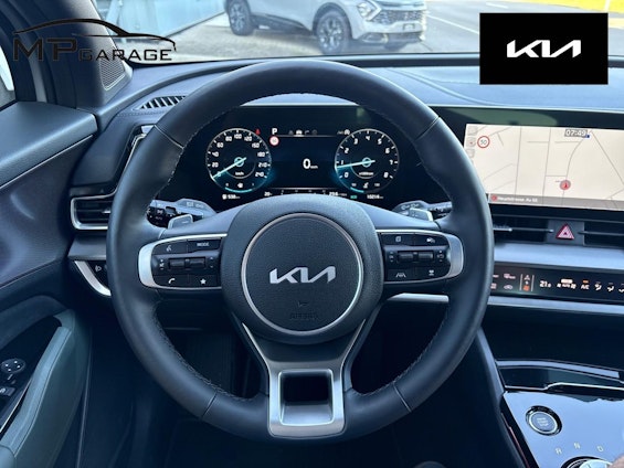 Vehicle image 8 Vehicle image 8