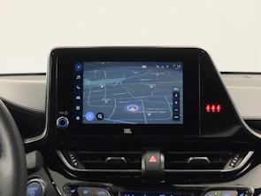 Fahrzeugbild TOYOTA C-HR 2.0 VVTi HSD Trend
