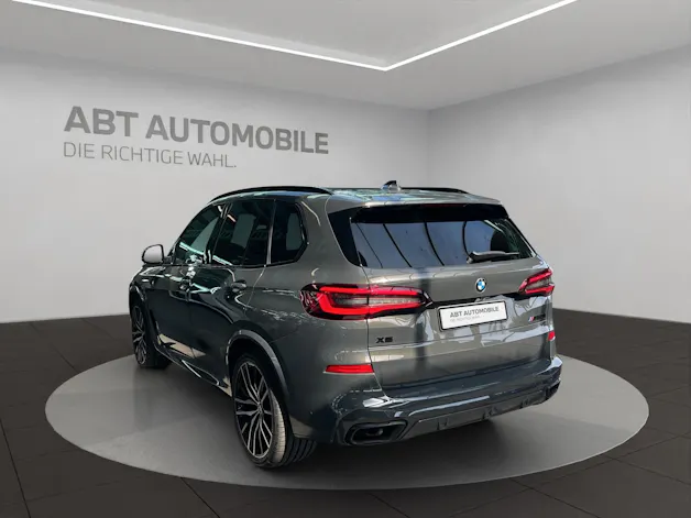BMW X5 xDrive M50i