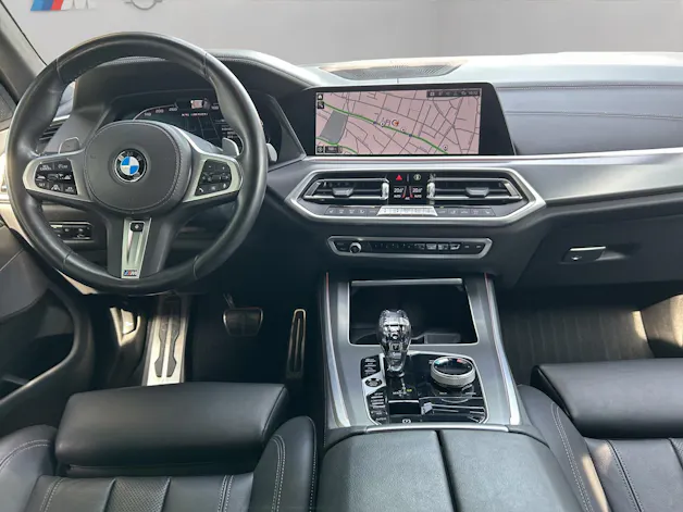 BMW X5 xDrive M50i