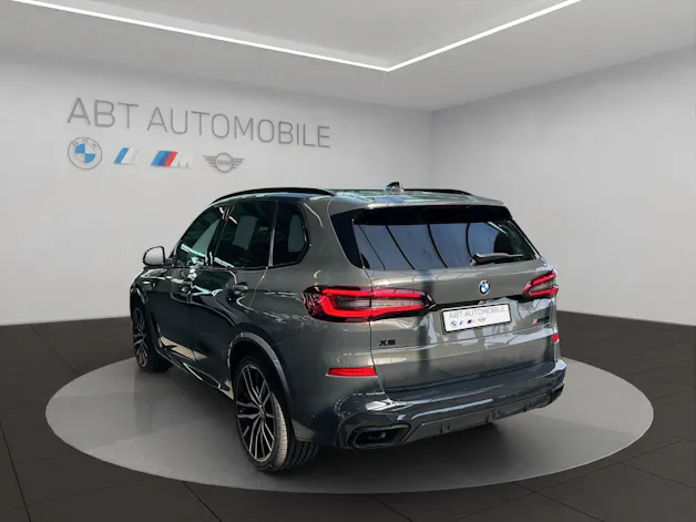 BMW X5 xDrive M50i