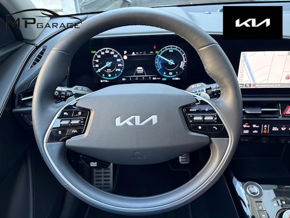 Vehicle image 8 Vehicle image 8