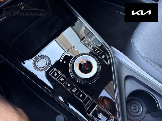 Vehicle image 10 Vehicle image 10